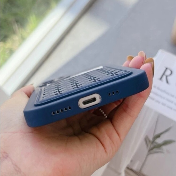 ⚠️Clearance💙iPhone 14/Pro/Pro Max Woven Pattern Card Slot Royal Blue - Picture 4 of 4